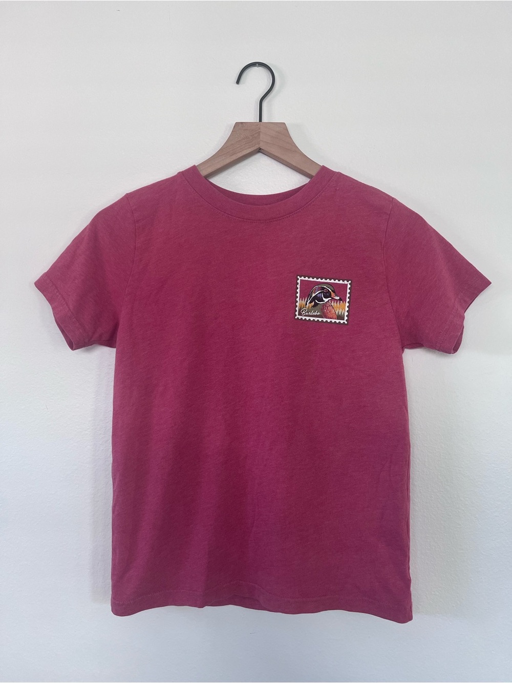 BURLEBO Kids 10/12 Duck Stamp Short Sleeve Tee in Berry